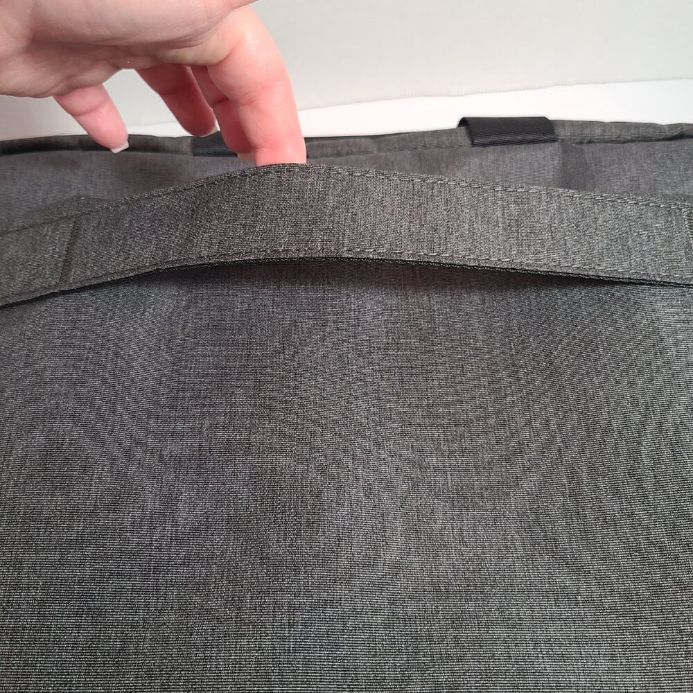 PKG Laptop Messenger Bag Gray – Fits up to 15" Laptop, Padded with Multiple Comp - Picture 4 of 10